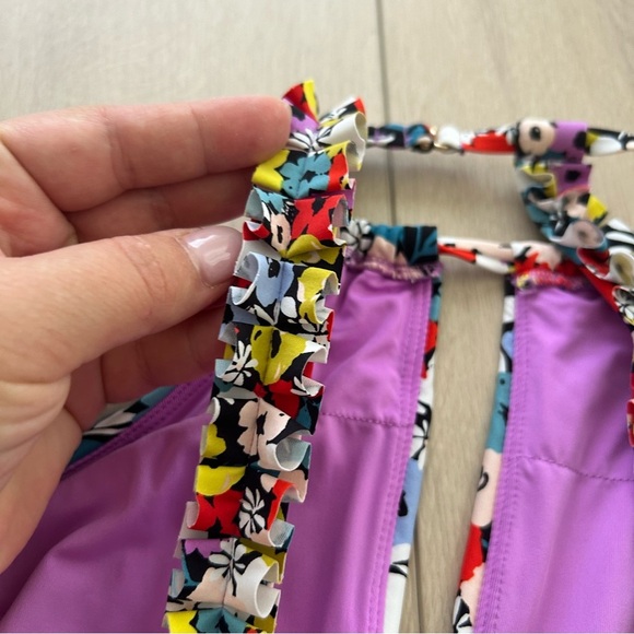 Anne Cole Women's Size 6 Ditsy Floral High-Neck One-Piece Swimsuit Black - Picture 6 of 10